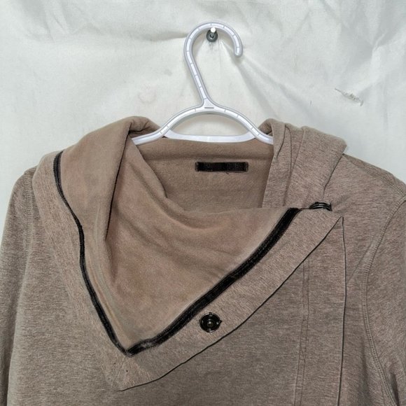 Lululemon Cardigan  Size 4/6 - Picture 2 of 6